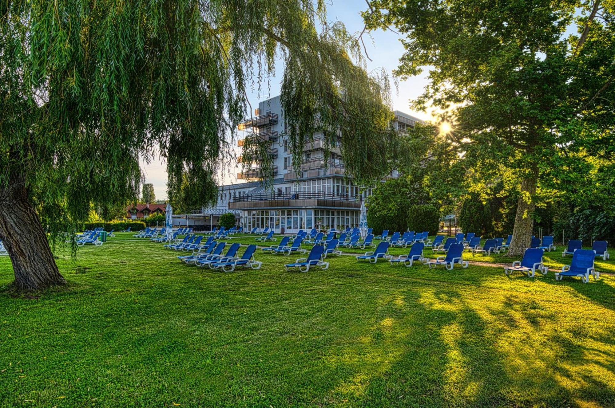 Vilagos Hotel