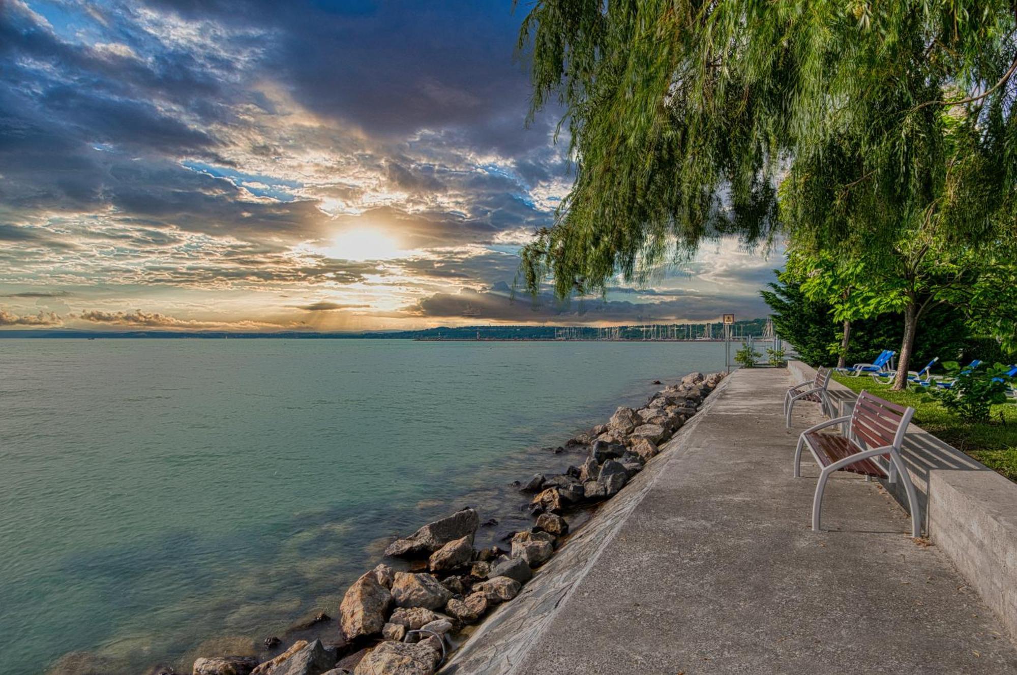 Vilagos 3* Balatonvilagos