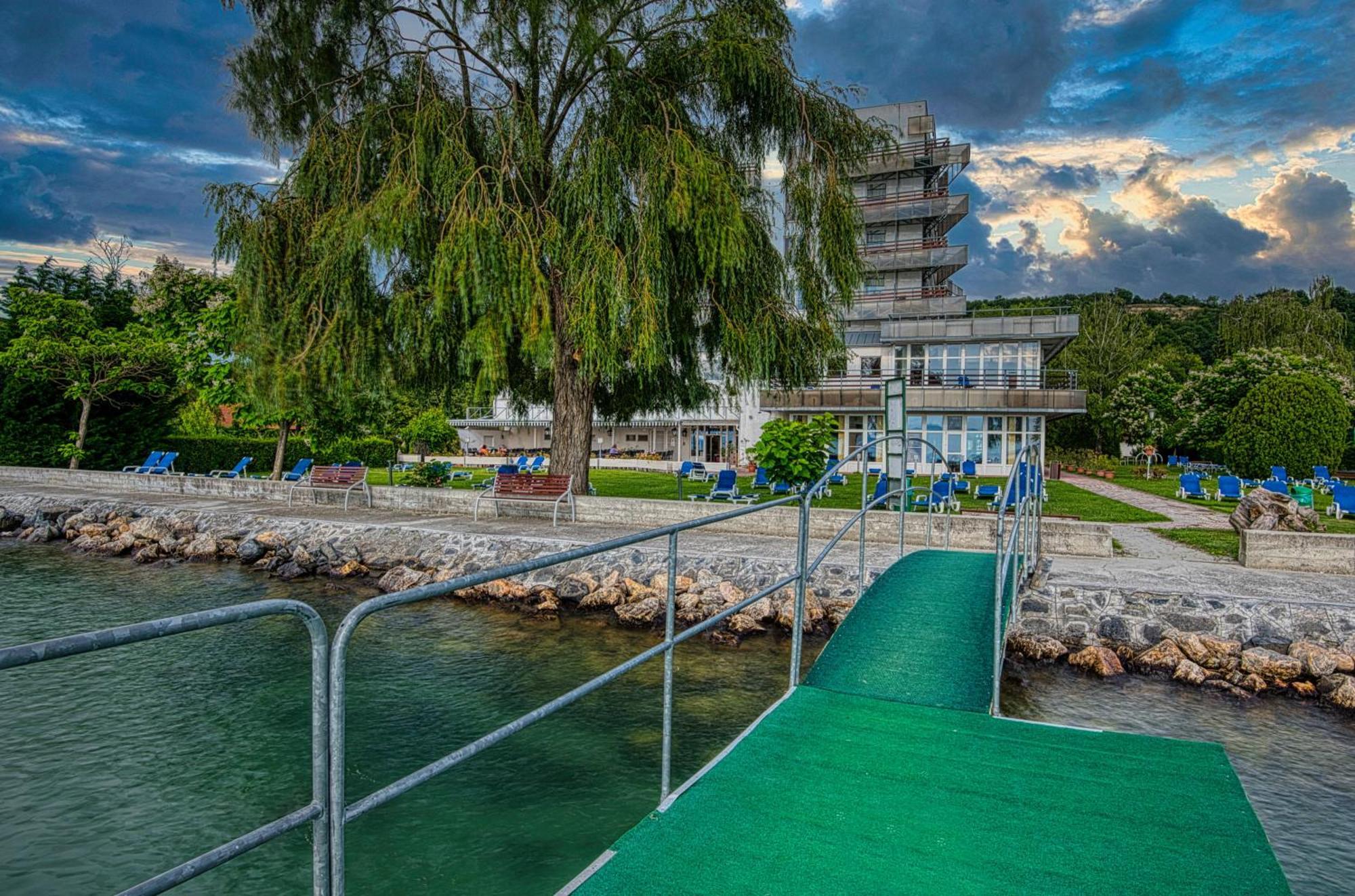 Vilagos Hotel 3*