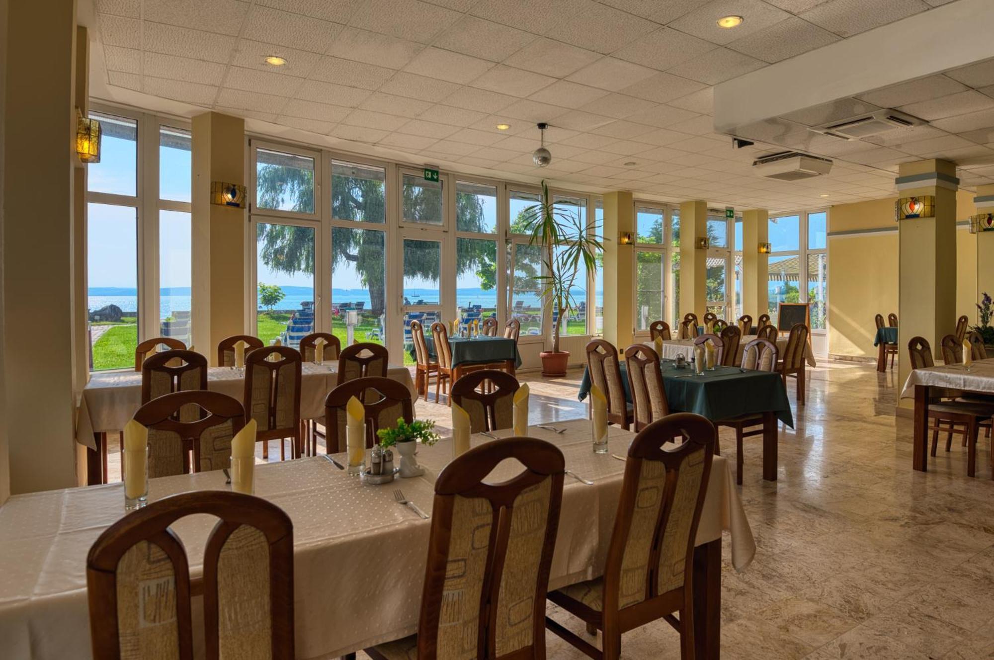 Hotel Vilagos Balatonvilagos